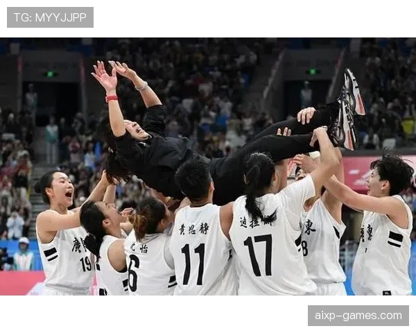 热门赛事激战正酣，精彩回顾本周赛事亮点与表现分析